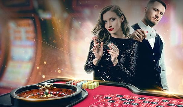 Kelinci Api meja baccarat dan roulette live streaming casino